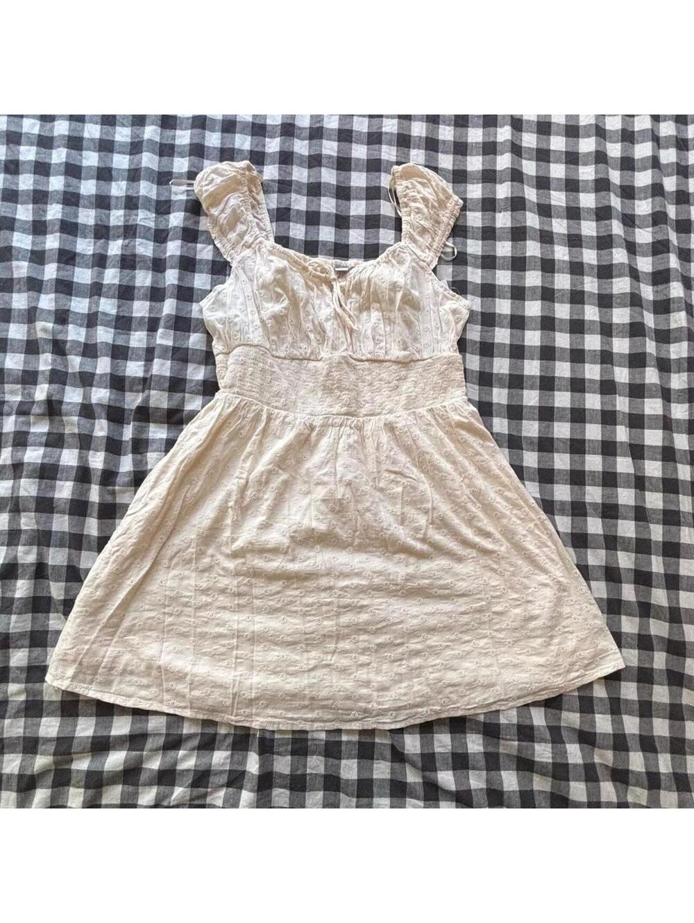 Old Navy Cream Dot patterned smocked waist dress